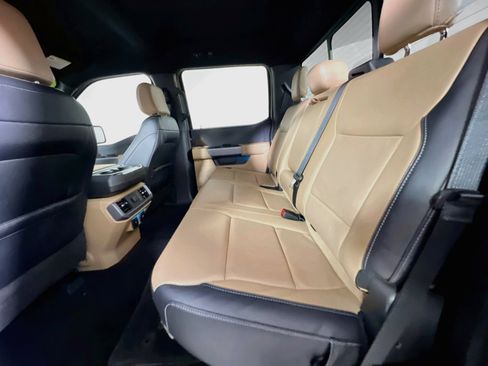 Used 2022 Ford F150 Lariat RWD image 29
