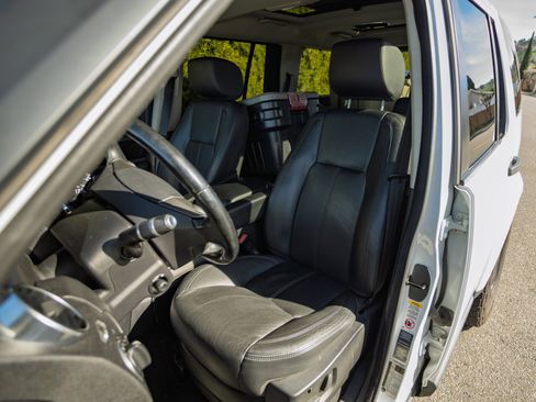 Used 2012 Land Rover LR4 HSE LUX image 27