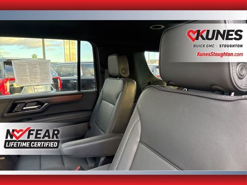 Used 2025 GMC Yukon XL Denali image 25