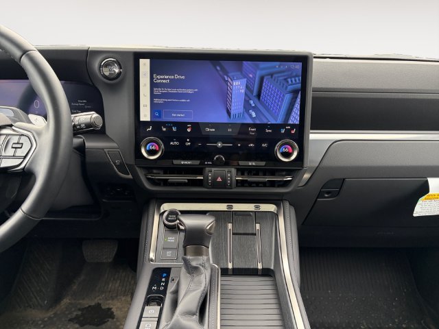 Certified 2025 Lexus GX 550 w/ Accessory Package (2T) AWD/4WD image 15