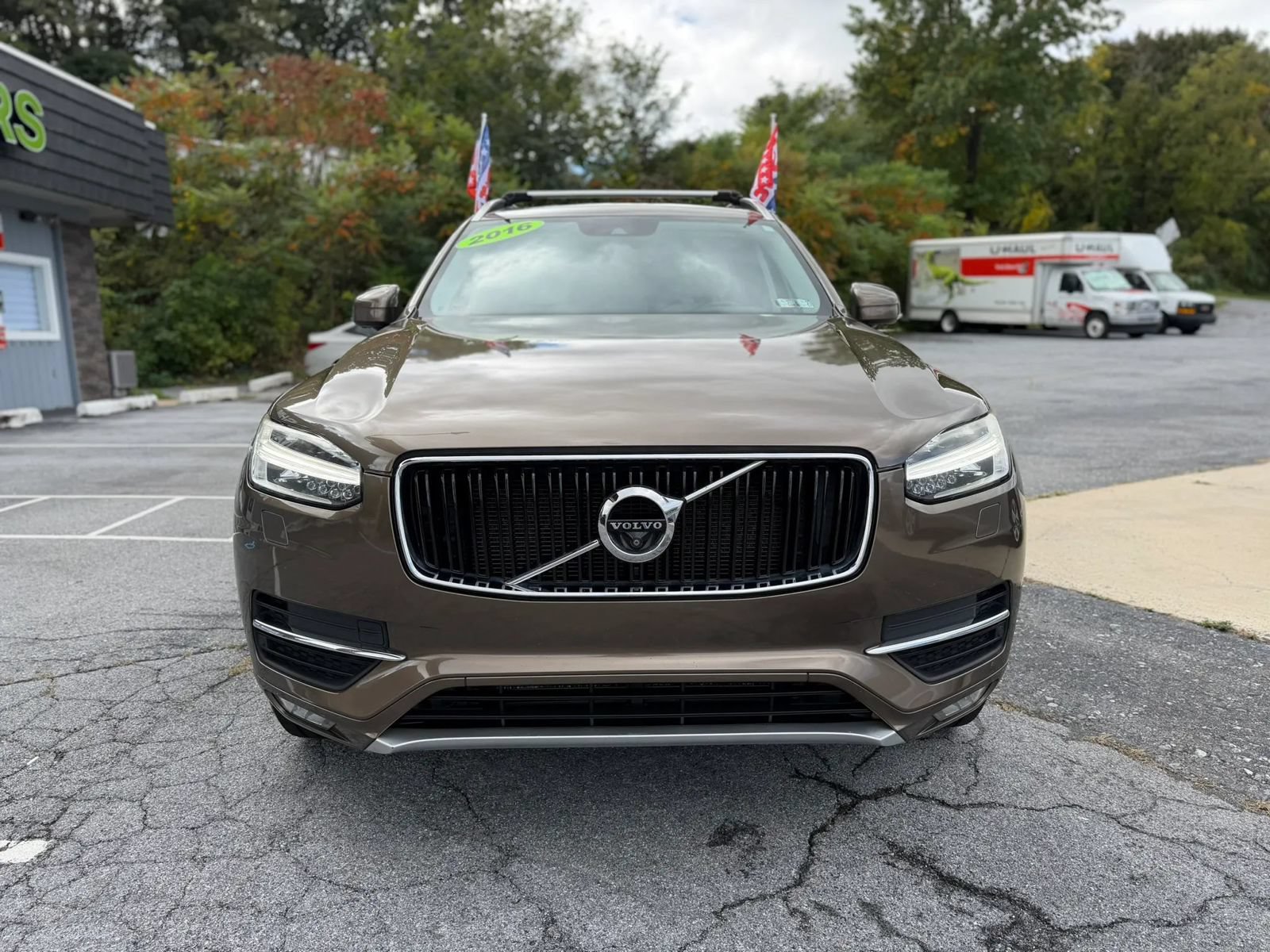 Used 2016 Volvo XC90 T6 Momentum w/ Momentum Plus Package AWD/4WD image 8