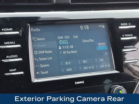 Used 2020 Toyota Camry SE FWD image 12