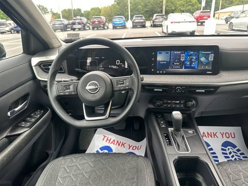Used 2026 Nissan Kicks SV w/ SV Premium Package AWD/4WD image 18