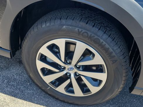 Certified 2023 Subaru Outback Premium AWD/4WD image 8