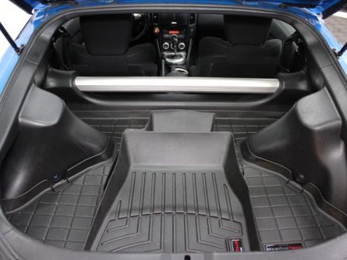 Used 2009 Nissan 370Z Coupe w/ Sport Pkg RWD image 21