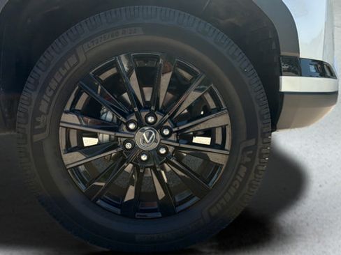 Used 2024 Lexus GX 550 AWD/4WD image 79