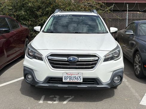 Used 2019 Subaru Outback 3.6R Limited w/ Popular Package #2 AWD/4WD image 2