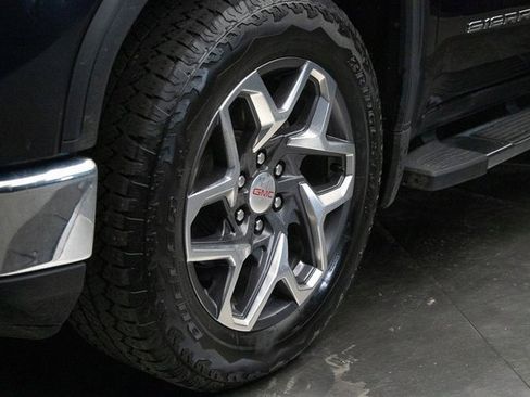 Used 2023 GMC Sierra 1500 SLT w/ SLT Premium Plus Package image 7