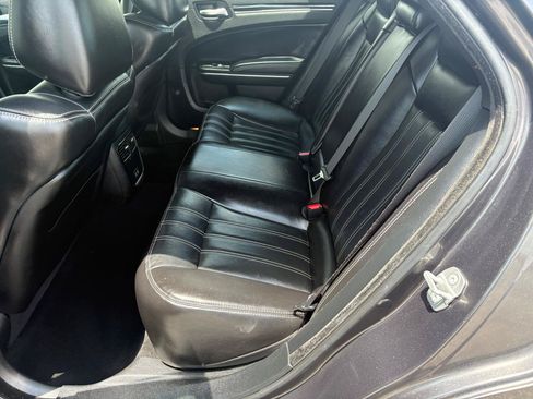 Used 2022 Chrysler 300 S RWD image 12