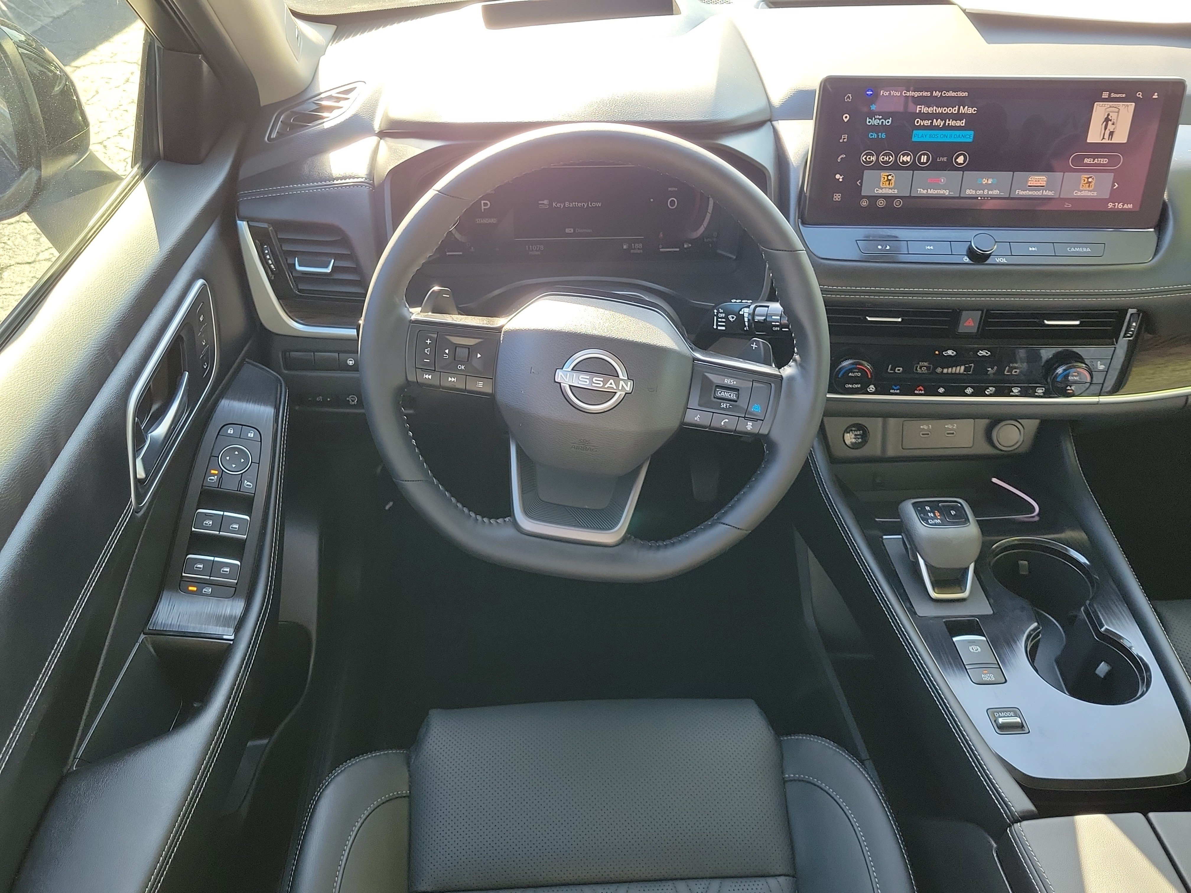 Certified 2025 Nissan Rogue Platinum w/ Platinum Premium Package FWD image 14