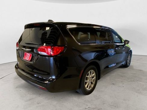 New 2026 Chrysler Voyager LX image 6