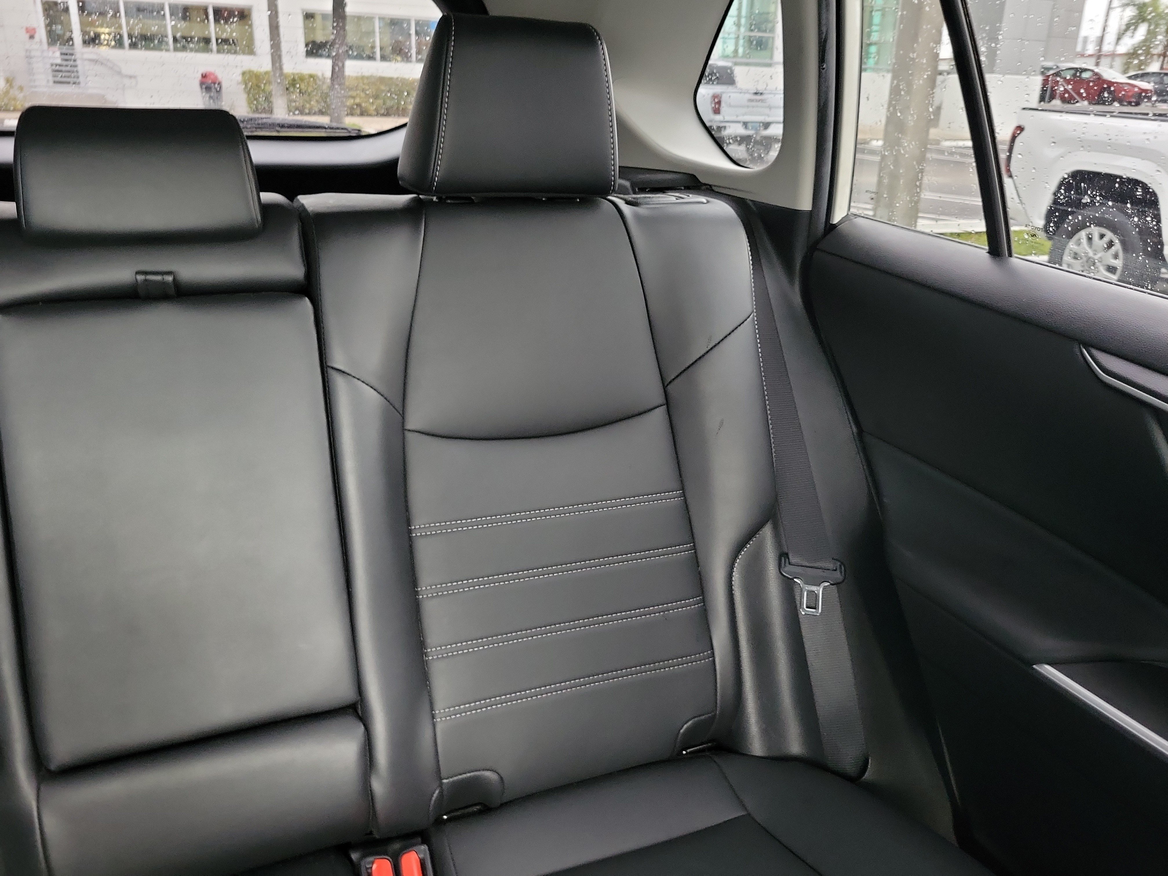 Used 2022 Toyota RAV4 XLE Premium FWD image 22