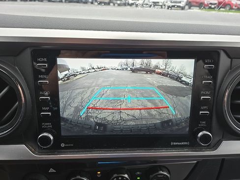 Used 2022 Toyota Tacoma SR5 image 25