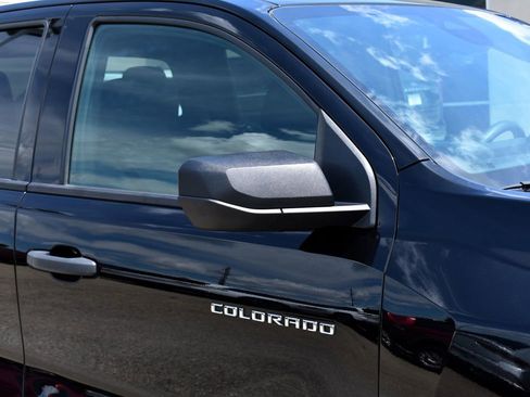 Used 2023 Chevrolet Colorado W/T RWD image 7