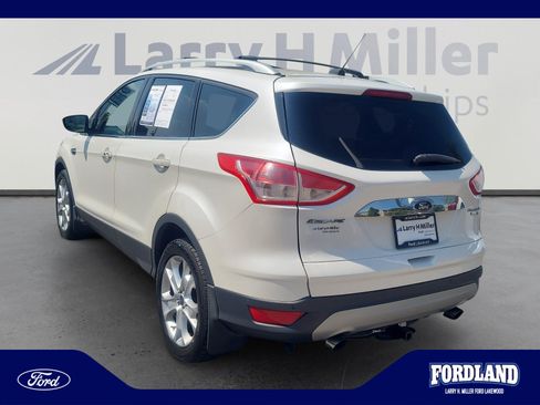 Used 2016 Ford Escape Titanium w/ Canadian Touring Package AWD/4WD image 3