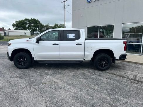 Used 2020 Chevrolet Silverado 1500 LT Trail Boss AWD/4WD image 8