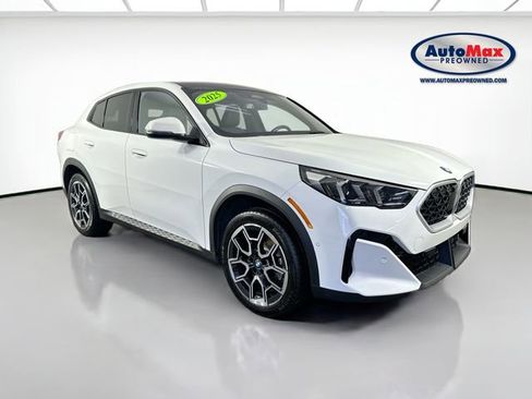 Used 2025 BMW X2 xDrive28i image 1
