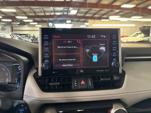 Certified 2022 Toyota RAV4 Limited w/ Limited Grade Weather Package AWD/4WD image 22