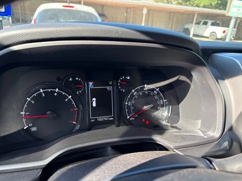 Used 2021 Toyota 4Runner SR5 RWD image 9