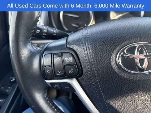 Used 2019 Toyota Highlander SE AWD/4WD image 17