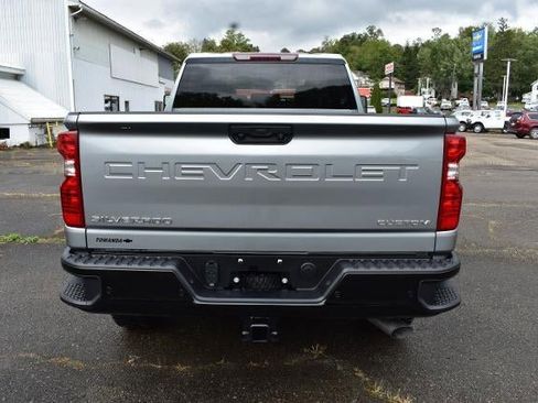 Used 2025 Chevrolet Silverado 2500 Custom w/ Custom Convenience Package image 5