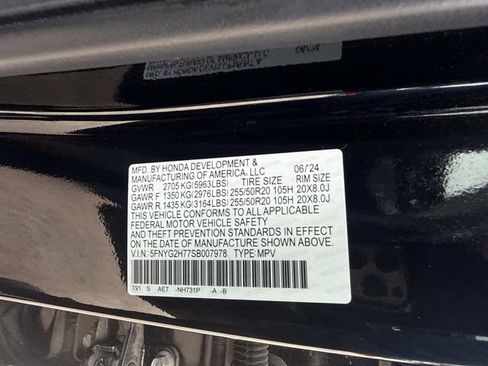 Certified 2025 Honda Pilot Touring image 24