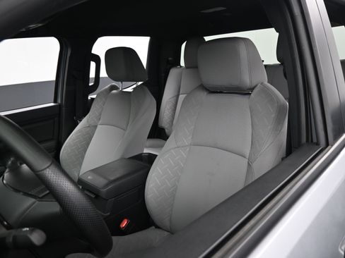 Certified 2025 Toyota Tacoma SR5 image 18