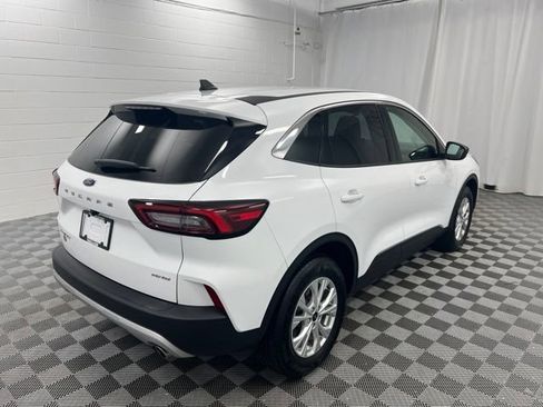 Used 2023 Ford Escape Active AWD/4WD image 5