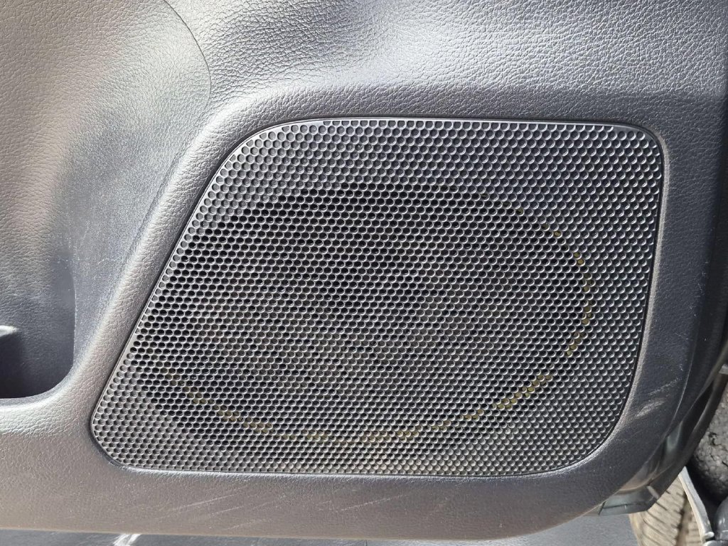 Used 2020 Toyota Tacoma SR AWD/4WD image 15