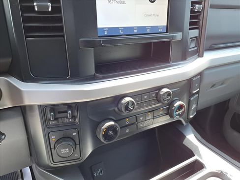 Used 2023 Ford F450 XLT image 6