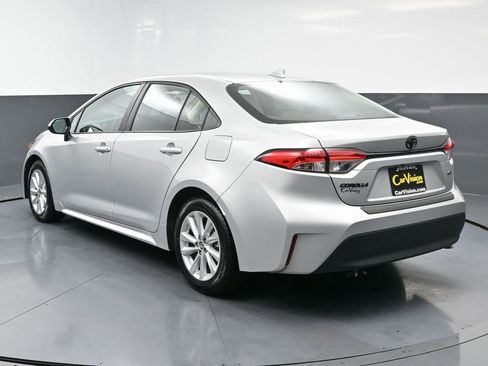 Used 2024 Toyota Corolla LE w/ LE Convenience Package image 7