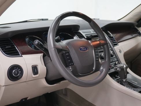 Used 2011 Ford Taurus Limited w/ 301A Rapid Spec Order Code FWD image 10