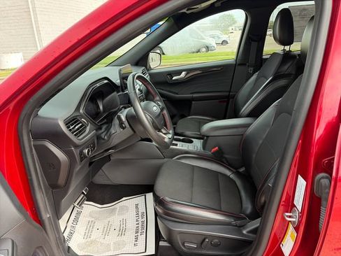 Used 2024 Ford Escape ST-Line FWD image 10
