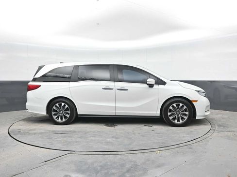 Used 2023 Honda Odyssey EX-L image 9