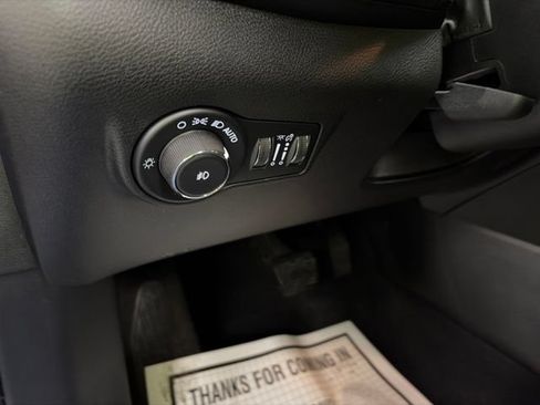 Used 2022 Jeep Compass Trailhawk AWD/4WD image 14