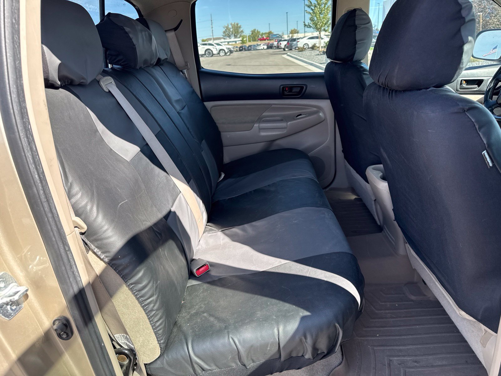 Used 2005 Toyota Tacoma 4x4 Double Cab w/ SR5 Pkg #8 image 12
