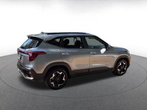 Used 2025 Kia Seltos S FWD image 15