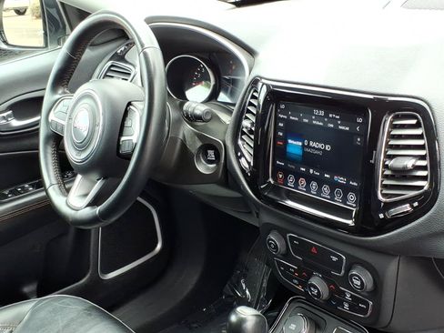 Used 2019 Jeep Compass Limited AWD/4WD image 12