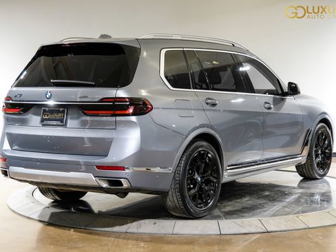 Used 2025 BMW X7 xDrive40i AWD/4WD image 10