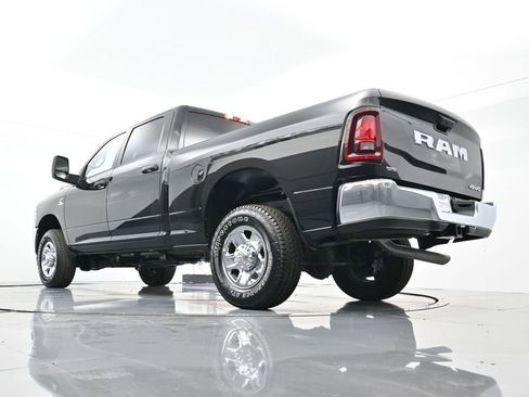 New 2026 RAM 2500 Tradesman w/ Chrome Appearance Group image 39