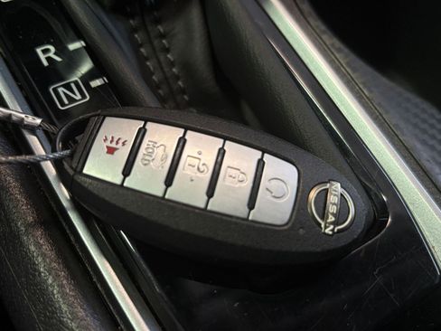 Used 2025 Nissan Altima 2.5 SV image 21