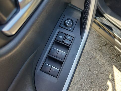 Used 2024 Toyota RAV4 XLE FWD image 14