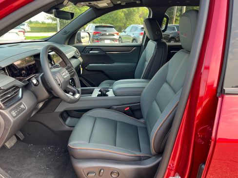 New 2027 GMC Acadia AT4 w/ Luxury Package AWD/4WD image 4