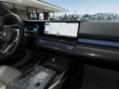 New 2027 BMW 550e xDrive image 14