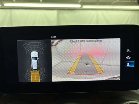 Used 2022 Mercedes-Benz GLC 300 image 19