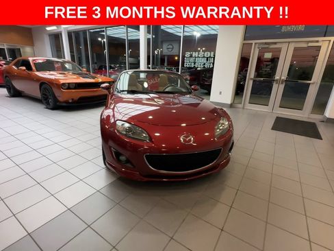 Used 2010 MAZDA MX-5 Miata Grand Touring w/ Premium Pkg RWD image 3