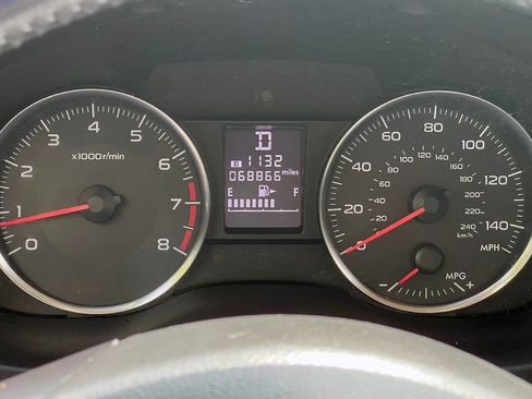 Used 2013 Subaru Crosstrek 2.0i Limited AWD/4WD image 4