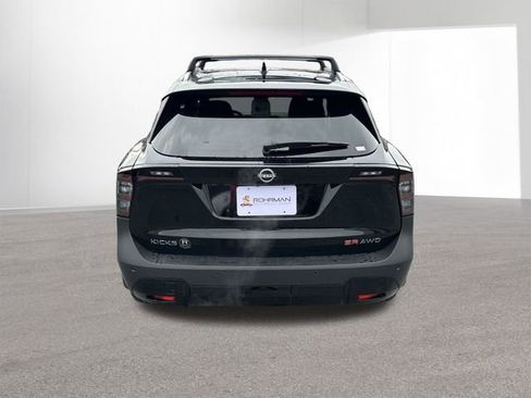 New 2026 Nissan Kicks SR w/ Cold Weather Package image 6