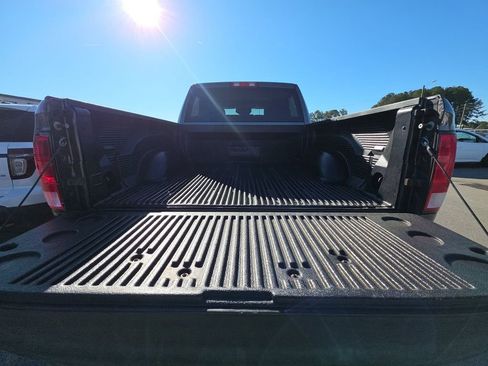 Used 2016 RAM 1500 Express image 8
