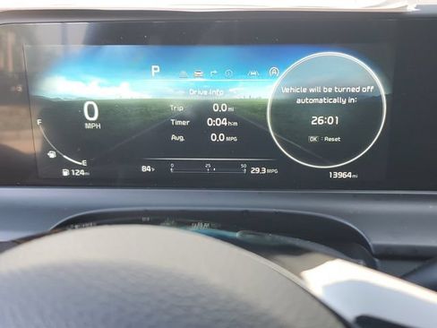 Used 2025 Kia Seltos EX FWD image 25
